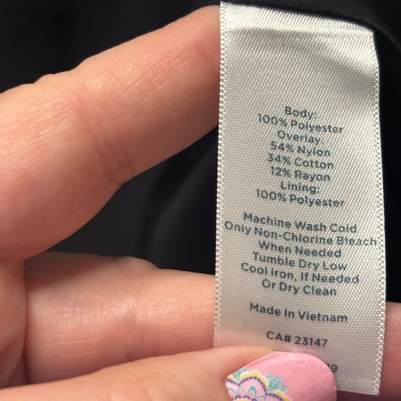 rsvp by TALBOTS Black Shift Dress Size 16P Petite Lace Bell Sleeves - Picture 7 of 7